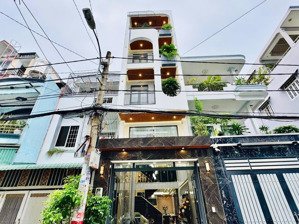 nhà xây ở kiên cố, đúc btct 5 tấm, 6 phòng, hxt lê văn thọ, gò vấp. ngay cv làng hoa