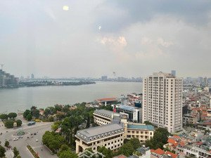 bán căn hộ tầng cao ciputra, hà nội dt 123m 03pn giá 9.5 tỷ. lh e hường 