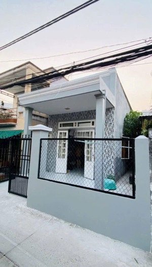 bán nhà đẹp 5,5*17m, hẻm xe hơi, 3,5 tỷ,nguyễn văn tạo, long thới nhà bè, sổ hồng riêng, sang tên