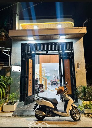 cần bán nhà mặt tiền kinh doanh đường số kdc nam long, an lạc, bình tân