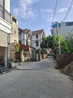 bán đất thạch bàn long biên hà nội diện tích 57m2 * 4m * 7,2 tỷ ôtô nhỏ đỗ cửa ngay trường học