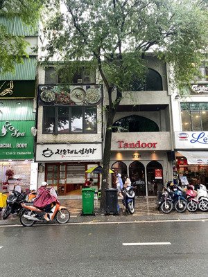 cho thuê nhà mặt phố lê thánh tôn, đa kao, q1, tp.hcm, 210 triệu, 75 m2