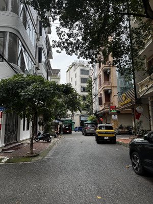 nhà phân lô hoàng quốc việt - ngõ to 4 ô tô tránh 2 mặt tiền 2 mặt ngõ thông nhau 50m2 15.9tỷ 6tầng