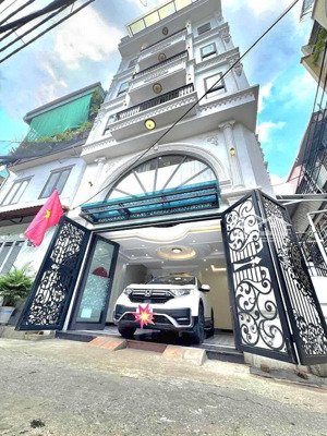 nhà đẹp lô góc - nguyễn văn linh- long biên 6 tầng thang máy 50m - hơn #12ty ô tô tránh