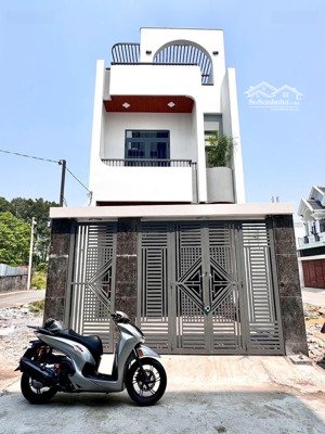 chủ gởi bán nhà 1 trệt 2 lầu đỗ tấm (hoàn công) kdc hoàng minh chánh p. hoá an. giá chỉ 4,550 tỷ