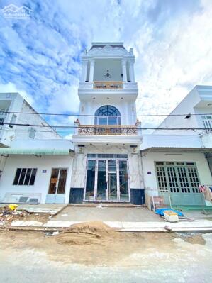 Bán Nhà 1 Trệt 2 Lầu Đường Ngô Thị Nhậm KDC Thới Nhựt - Cách Đường Tô Hiến Thành 50m