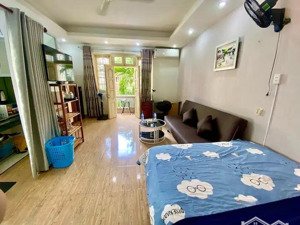 bán nhà ngọc hà 252m², 6 tầng thang máy, 3 căn hộ dịch vụ tây thuê full,dòng tiền 200 triệu/tháng!