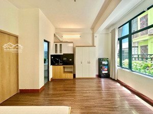 bán nhà phạm tuấn tài cầu giấy phân lô ô tô tránh 52 m2 7 tầng thang máy.25.5 tỷ