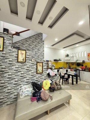 nhà đẹp hẻm lớn 55 nguyễn văn công gò vấp | mt5m x4t x 7 tỷ, sân trước 20m2, ô tô