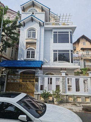 biệt thự ngang 10m kdc văn minh với 4 tầng chỉ 35 tỷ