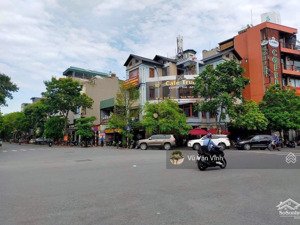 bán toà nhà 6 tầng thang máy mặt phố trạm, vỉa hè đá bóng, 90m2, mặt tiền 5m, giá 37 tỷ.