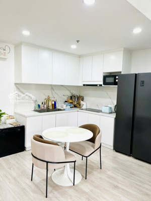 chủ thiện chí bán 1pn masteri thảo điền (suất nn bán được cho người việt) , sẵn hđ thuê , giá mềm