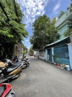 bán đất tặng biệt thự - mặt tiền đường sát nguyễn văn thoại - biển mỹ khê