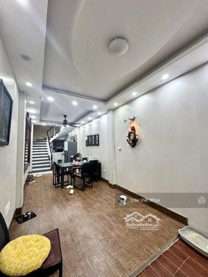 9 tỷ ô tô đỗ cửa - 30m ra phố trường chinh - 4 tầng, 2 thoáng xịn - tầm view an ninh tuyệt đối