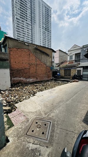 bán đất hẻm 170 bến vân đồn cũ tiện xây mới phường 6, quận 4