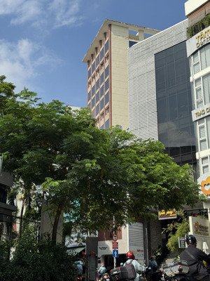 cho thuê văn phòng 100m2 khu vực trung tâm