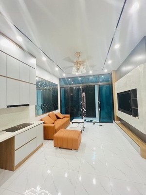 bán nhà phố trần khát chân q.hbt-nhà đẹp gần phố-5 tầng thang máy- 52m2-mt 5m-12.8 tỷ- 