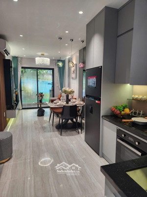 bán căn hộ 2pn giá 2tỷ204 view lanmard 81, mặt tiền phạm văn đồng ql1k - cách metro suối tiên 5p