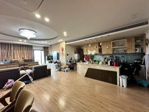 bán nhanh căn hộ toà sky park dt: 130m3pn2vs - full đồ - slot ô tô - giá thị trường