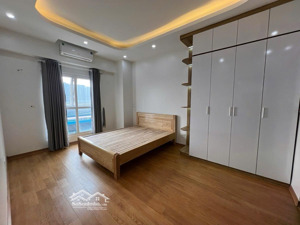 bán nhà dân xây, ôtô , ngõ thông lạc long quân, võ c công, hoàng q việt; 47m x5t nhỉnh 12 tỷ