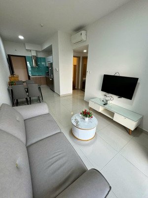 cho thuê cc 2pn, 14 triệu, 56m2 tại the sun avenue, q2, hàng hot