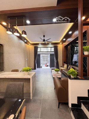 nhà mới ở ngay hẻm xe hơi - 4 tầng - nguyễn thị thập - tân phú - quận 7 - 9 tỷ 6