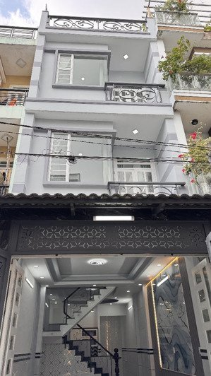 nhà đẹp hxh 6m mới đẹp ở ngay 4 tầng hoàn công ngủ nhà chỉ 5.x tỷ.