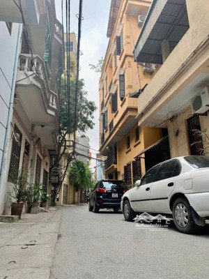 cực hiếm đội cấn, ngõ ô tô tránh, ngõ thông kinh doanh, 50m2, 5 tầng, 4 ngủ, lô góc 2 thoáng