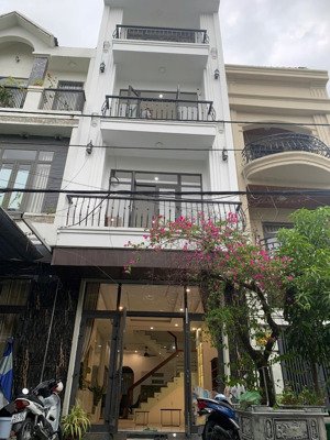 bán nhà mặt tiền 4 tầng gần biển nguyễn tất thành - đà nẵng