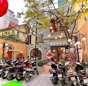 cực đẹp.cho thuê mbkd phố nguyễn văn lộc.diện tích 180m2 x 3,5 tầng,mặt tiền 12m,giá 120tr/tháng