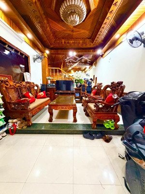 bán nhà riêng lạc long quân, tây hồ 5 tầng 60m2, mt 5m, cạnh lotte, gần oto, nội thất như hình