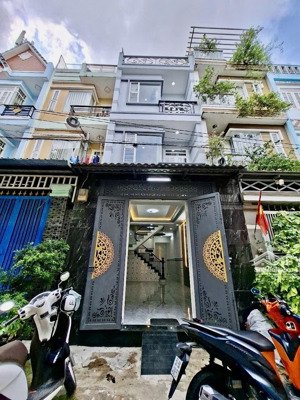 giáp tân phú nhà đẹp 3 tầng 53m2 hxh khu an ninh chỉ 5x