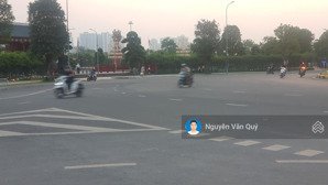 bán gập mảnh 55m dịch vụ lại yên, ngay sau công an xã sơn đồng, đường 10m, vỉa hè 2m
