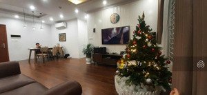 chị tôi có căn chung cư (ko qua sàn)_tầng trung goldsilk complex_full nội thất cao cấp_2 ban công