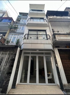 cho thuê nhà mặt phố kinh doanh số 18 phố bồ đề, long biên 50m2