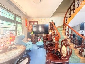 [hiếm] bán nhà ngọc khánh 40m2 lô góc ô tô ngõ nông gần phố mặt tiền 5m nở hậu 13 tỷ
