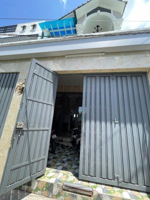 bán nhà sổ hồng riêng 1 trệt 1 lầu 82 m2 hẻm đường tân liêm, phong phú, bình chánh, giá 3 tỷ 750