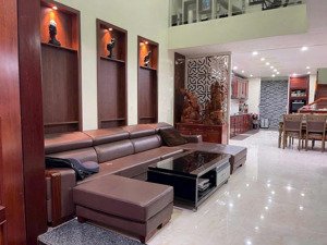 nhà đẹp khu phố đông khê - gần lô 27 lê hồng phong- hải phòng.