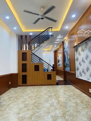 bán nhà 3t hẻm ôtô đường đình phong phú tăng nhơn phú b cho thuê 12tr/th 7.2 tỷ