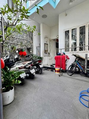 bán nhà hoàng hoa thám 66.6m² 3 tầng 9.6 tỷ trung tâm phú nhuận