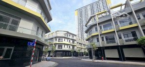 nhà tphcm gần làng đai học 4 tầng 7.7 tỷ tt trước 1.5 tỷ