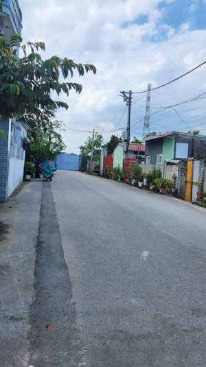 nam hồng. hơn 4 tỷ ngõ thông ô tô vào đất, 30m ô tô tránh