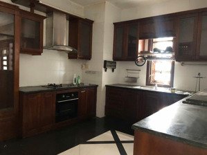 mặt tiền phạm thị tánh cao lỗ q8 cũ. 3 lầu. giá 19.5 tỷ thương lượng