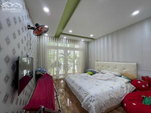 Nhà 3 tầng mới đẹp, 4x15m, 61m2, Lạc Long Quân, P11, 7.5 tỷ TL