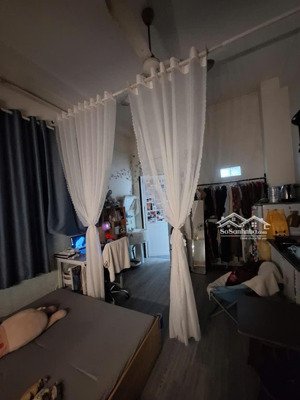 cho thuê phòng trọ có nội thất gần ngã 4 hàng xanh, liên hệ 