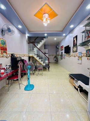 hẻm oto 5m phạm văn hai - p.3 - tân bình - dt: 4x11 - giá chỉ 6.79tỷ