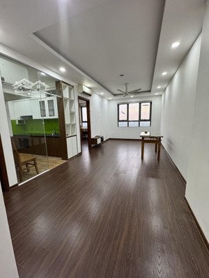 gia đình chuyển nơi làm việc cần bán lại căn 2pn - 70m2 - tầng đẹp thoáng toà ct kđt tp giao lưu