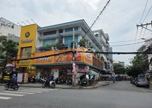 góc 2 mặt tiền nguyễn gia trí, bình thạnh; 200m2 (10 x 20); xd hầm 7 tầng; hđt 200tr/th; bán 50 tỷ