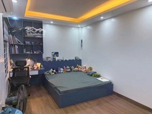 bán nhà mặt ngõ tôn đức thắng, đống đa, ô tô kinh doanh 37m2 tỷ, giá 7.6 tỷ