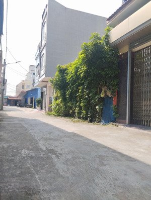 đất 103,2m2 đường 2 ôtô tránh nhau ngay chợ lương quán, nam sơn lh 